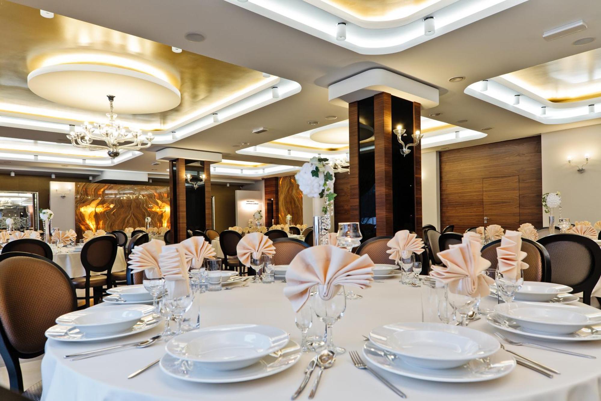 Jasmin Complex Resort & Spa Krzeszow Dolny ภายนอก รูปภาพ